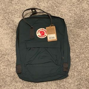Fjallraven Classic Kanken - Navy